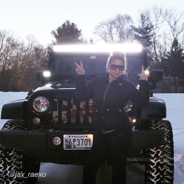 Photo by XXX with the username @Ronbo24,  February 18, 2015 at 4:57 AM and the text says 'jeepbeef:by @jax_raexo “#jeep #jeepher #jeepin #jeepgirl #jeeplife #itsajeepthing #instajeepthing” www.jeepbeef.com

Nice'