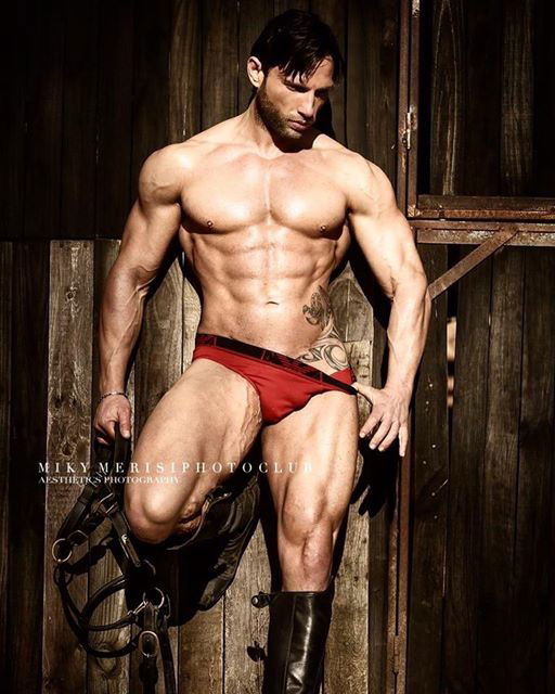 Photo by Cupidus with the username @Cupidus,  July 15, 2017 at 3:38 PM and the text says 'whitepapermuscle:
Gaetano Riccardo #undies'