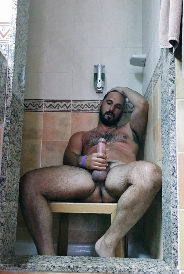 Photo by Cupidus with the username @Cupidus,  July 17, 2017 at 3:05 PM and the text says 'hornygaydad:
servicebear:

 Like  ~   ReBlog  ~   Follow The Feedng Frenzy @ ServiceBear.  Thanks to my Followers and the Source of this re-blogged post.

 Follow me   check my archive:  

https://hornygaydad.tumblr.com/archive'