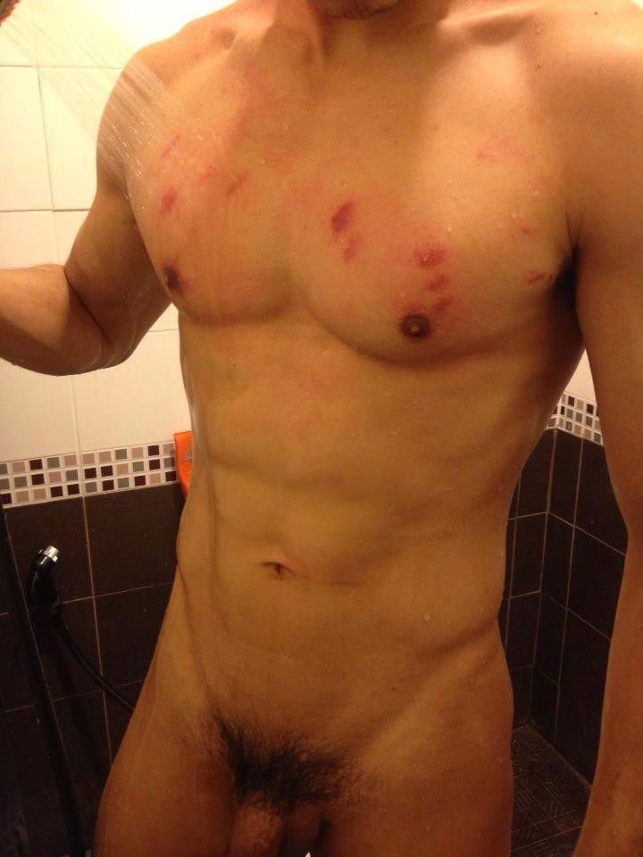 Photo by forbiddnfruit with the username @forbiddnfruit,  February 15, 2016 at 7:52 PM and the text says '#nsfw  #male  #image  #hickies  #muscles  #goals'