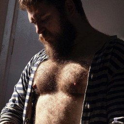 Photo by indiebears with the username @indiebears,  October 16, 2022 at 5:19 AM. The post is about the topic beard