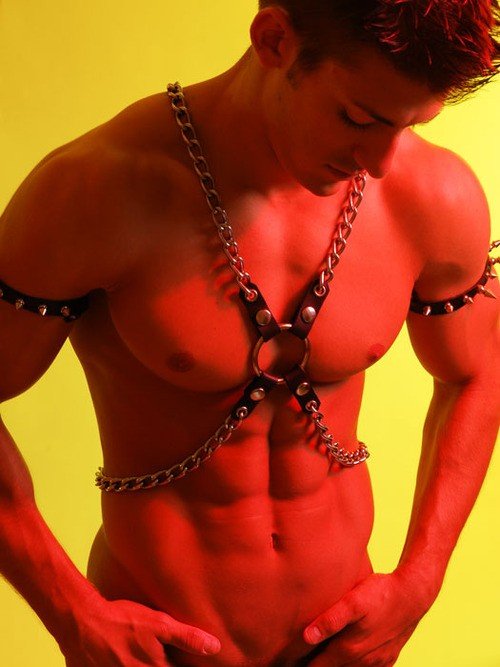 Photo by adslondonhottie with the username @adslondonhottie,  April 14, 2016 at 8:46 PM and the text says 'Guys in chains are so sexy to me. Ideally chained or roped to my bed, ball gagged, handcuffed and totally at my mercy'
