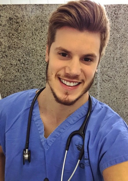 Photo by adslondonhottie with the username @adslondonhottie,  June 10, 2016 at 7:53 PM and the text says 'True StorySo I have this thing going with a medical student who’s 26, cute as fuck and as dirty as me. Seriously he’ll share all the juices he pumps into me or me into him. We only bareback and he’s such an awesome kisser. Not to mention he has magic..'