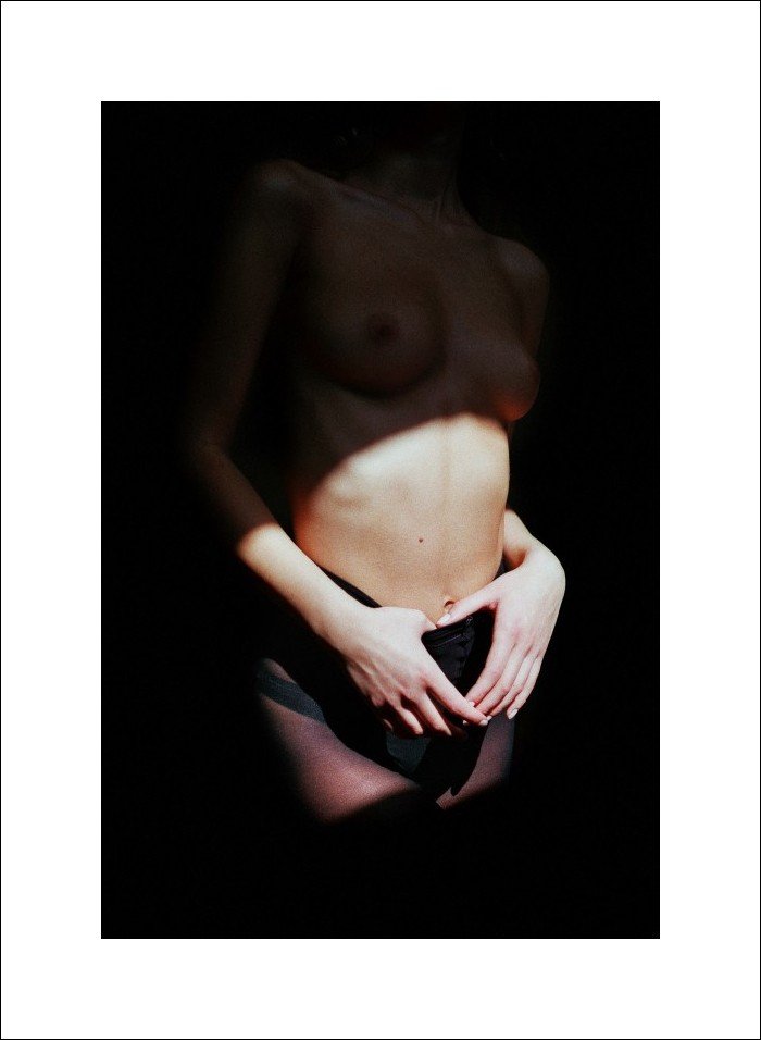 Photo by PureForm with the username @PureForm,  February 14, 2017 at 6:18 AM and the text says 'sellyoursoulwax:

http://sellyoursoulwax.tumblr.com #amanda  #alessandro  #casagrande  #girls  #nude  #model  #purple  #diary'