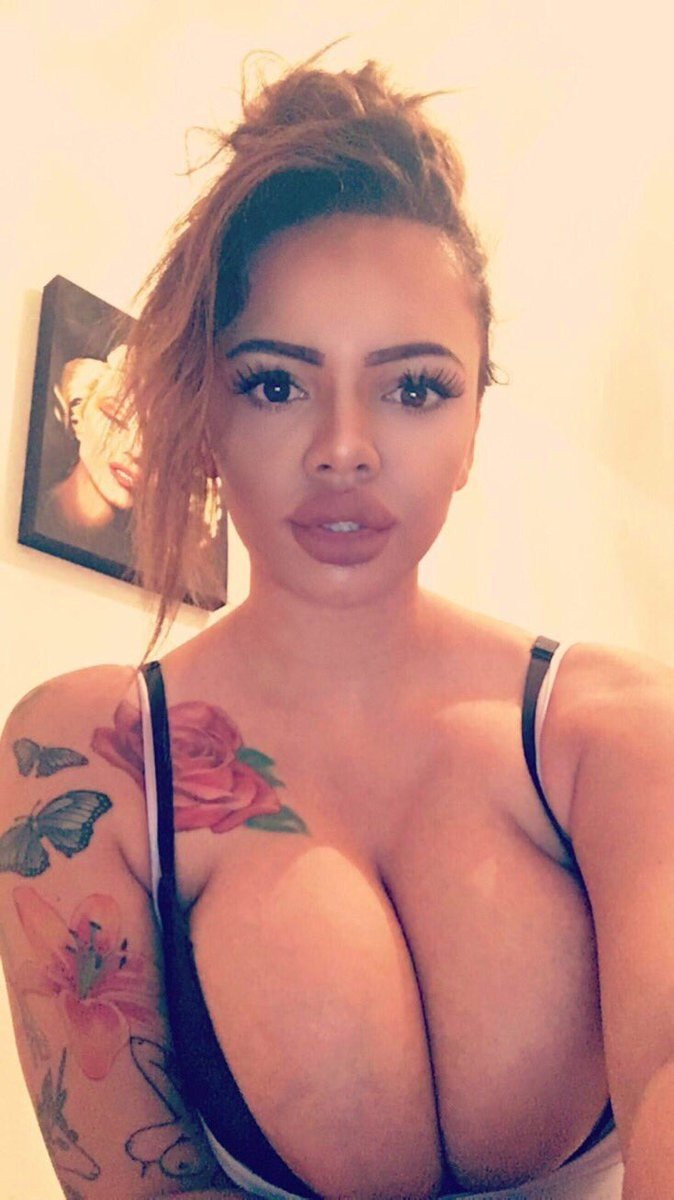 Photo by TrophyWomen with the username @TrophyWomen, who is a verified user,  December 11, 2017 at 5:12 PM and the text says 'russianbimbo:

Kayla Morris

 #kayla  #morris  #bimbo  #bimbosdaily  #cleavage  #queen  #attention  #whore  #fake  #lips'