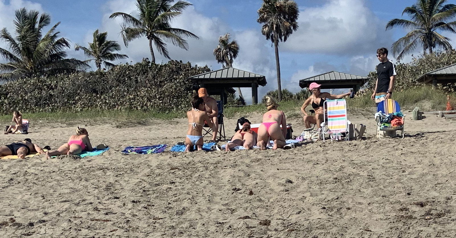 Photo by Creamsome with the username @Creamforall,  March 14, 2020 at 3:56 PM. The post is about the topic Voyeur and the text says 'Beach butts'