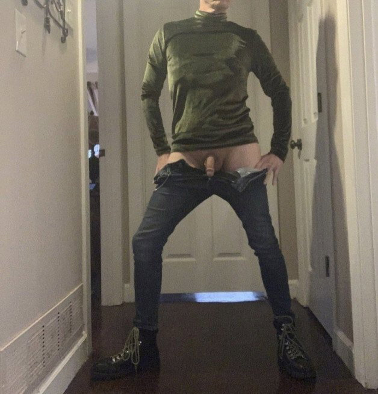 Photo by Btmtofuk with the username @Btmtofuk, who is a verified user,  June 6, 2022 at 5:10 PM. The post is about the topic Little white dicks and the text says 'me showing off my little faggot dick'