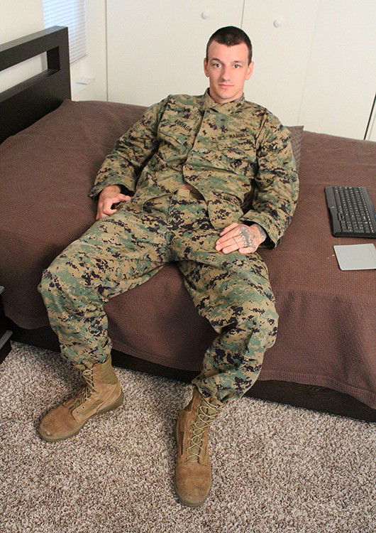 Photo by roughstr8men with the username @roughstr8men,  April 12, 2019 at 11:30 AM and the text says 'Sexy and horny ex-marine Silas gets his first proper blowjob. Please see the whole post at my main blog Roughstraightmen.com:

https://www.roughstraightmen.com/2019-04/sexy-hung-ex-marine-silas-gets-sucked-off/

#marines #militarymen #blowjob..'