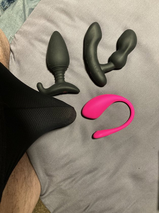 Photo by Heath with the username @Heath8059,  March 31, 2021 at 1:14 PM. The post is about the topic Sex Toys and the text says 'gonna be a fun morning trying out some new toys'