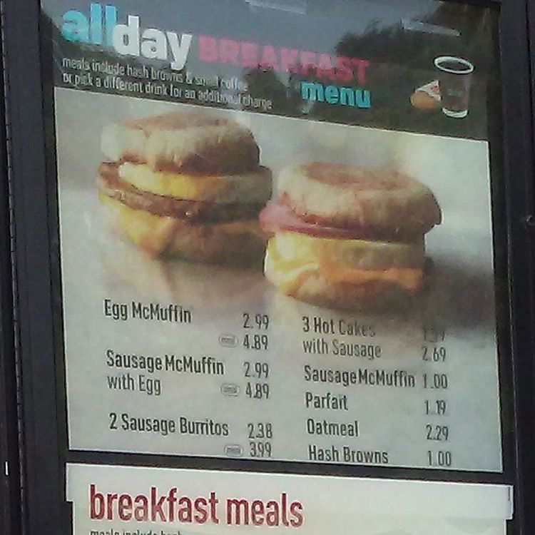 Photo by SammyStrips with the username @SammyStrips,  September 27, 2015 at 3:13 PM and the text says '#alldaybreakfast #lifeiscomplete #mcdonalds #lifeiscomplete  #mcdonalds  #alldaybreakfast'