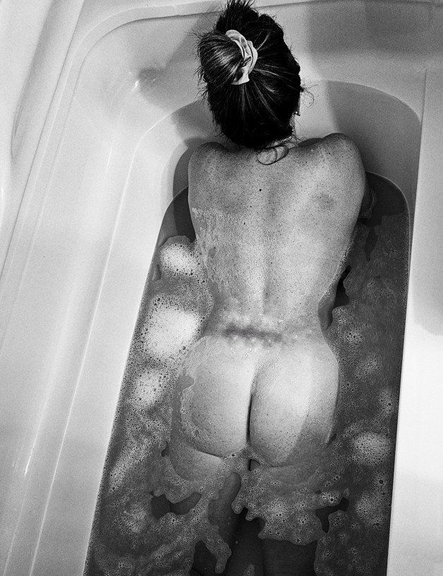 Photo by COLDMILF with the username @COLDMILF, posted on November 13, 2023. The post is about the topic Bathtub fun and the text says 'getting cleaned up for some fun'