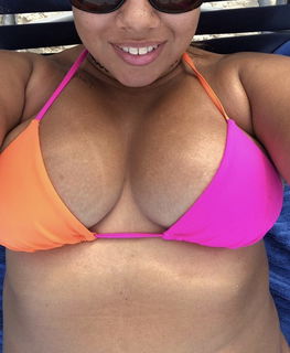 Album by Imhisvixen with the username @ImHisVixen, who is a star user,  March 12, 2019 at 6:27 AM. The post is about the topic Amateurs and the text says '☀️☀️praying for sunshine and tan lines☀️☀️'