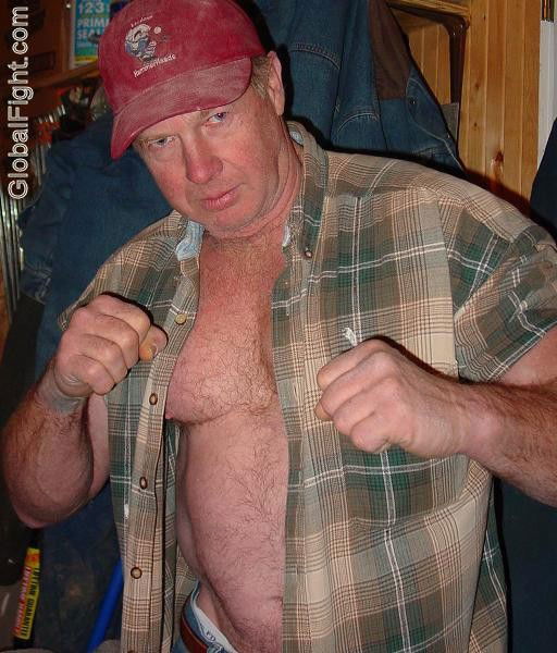 Photo by Hairy Musclebears with the username @hairymusclebears,  July 29, 2019 at 5:56 PM. The post is about the topic Musclebear Daddy and the text says 'Muscledaddy Cowboy Beach Daddy from USAFUR.com personals #manstyle #musclebear #stockybear #thebearmag #bearlyrecommended #gayaussie #bearlife #daddybearcentral #gayitaly #lumbersexual #daddyaf #hothothot #hairygay #chunkyguys #burlymen #alphamalehub..'