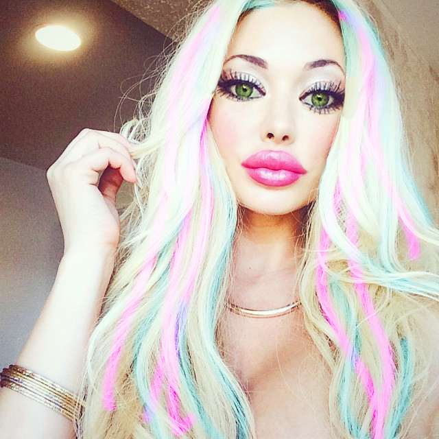 Photo by houblive1950 with the username @houblive1950,  February 12, 2019 at 7:00 PM and the text says 'via  Gridllr.com   —  4000 Likes, no problem! #bimbo  #unicorn  #big  #lips  #fillers  #humandoll  #human  #doll  #bratz  #beautiful  #hairstyle  #lips  #big  #eyes'