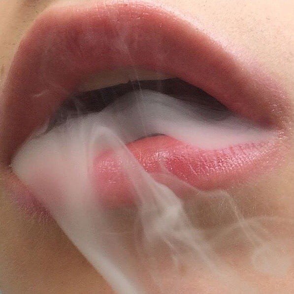 Photo by plutonicstone with the username @plutonicstone,  February 12, 2021 at 10:02 PM. The post is about the topic Sexy Smoking women and the text says 'sexy smoke'