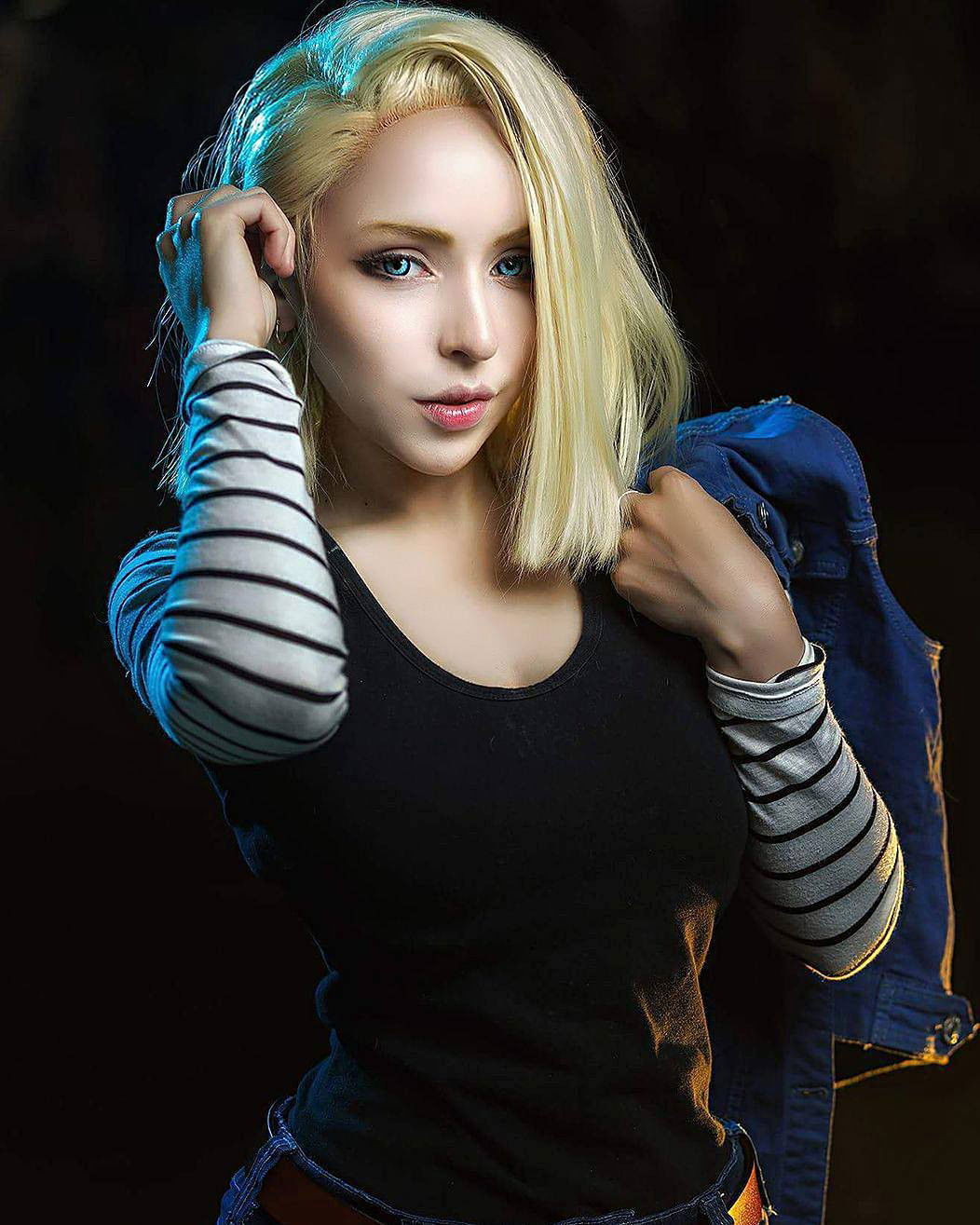 Photo by Sunsura with the username @Sunsura,  March 1, 2018 at 12:12 PM and the text says '#dbz  #dragonballz  #android18  #c18  #Cosplay  #cosplaygirl  #cute'