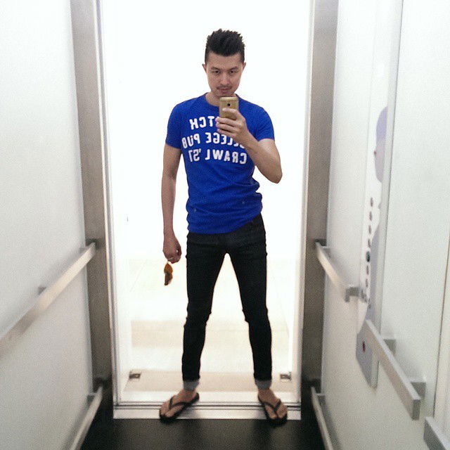 Photo by hartorsten with the username @hartorsten,  June 26, 2015 at 8:01 PM and the text says 'Weekend! Out in my sandals 
#maleselfie #maleselfie #gayvpl #me http://ift.tt/1BTaUxZ #haraldtorsten  #Instagram'