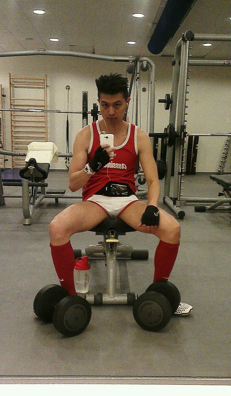 Photo by hartorsten with the username @hartorsten,  July 2, 2013 at 2:48 PM and the text says 'Gym selfpic #selfie  #selfpic  #selfshot  #male  #fashion  #male  #model  #mens  #fashion  #mens  #style  #menswear  #gym  #shorts  #gymwear  #sportswear  #aussiebum  #barcode  #berlin  #haraldtorsten'