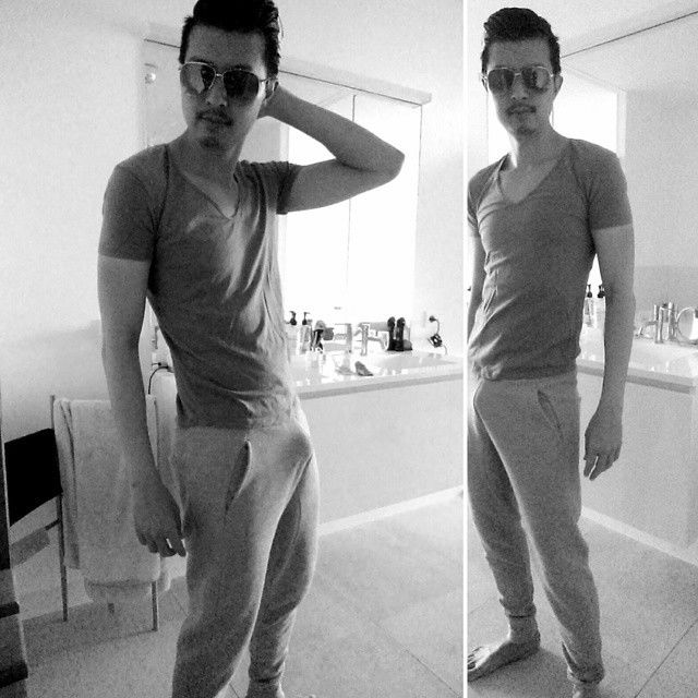 Photo by hartorsten with the username @hartorsten,  September 12, 2015 at 4:40 PM and the text says 'Black and White.
#gayguy #gayvpl #streetcrush #maleselfie #malemodel http://ift.tt/1OKmmgK #haraldtorsten  #Instagram'