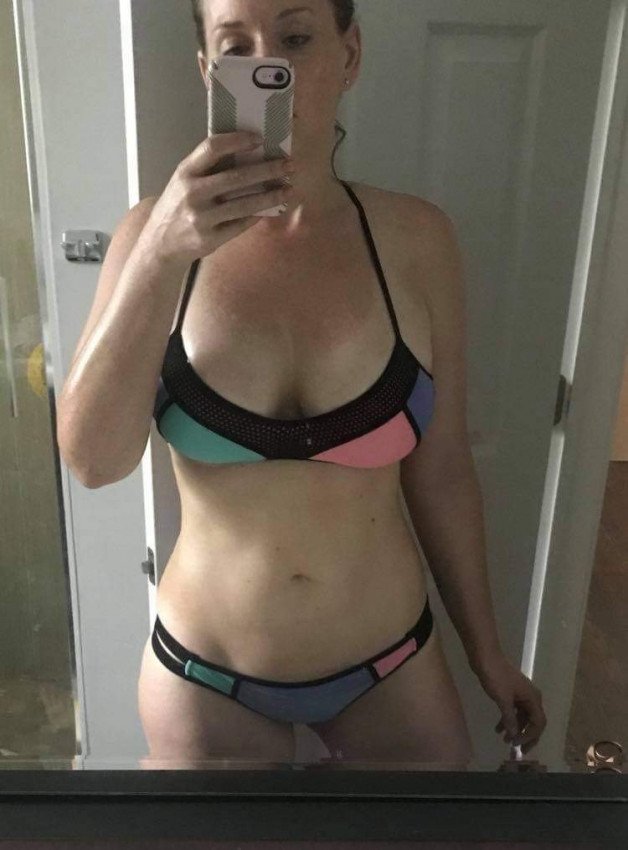 Album by Wetpussylover with the username @Wetpussylover,  June 5, 2021 at 4:53 AM. The post is about the topic MILF and the text says 'this hottie is amazing cant wait to see her nude'