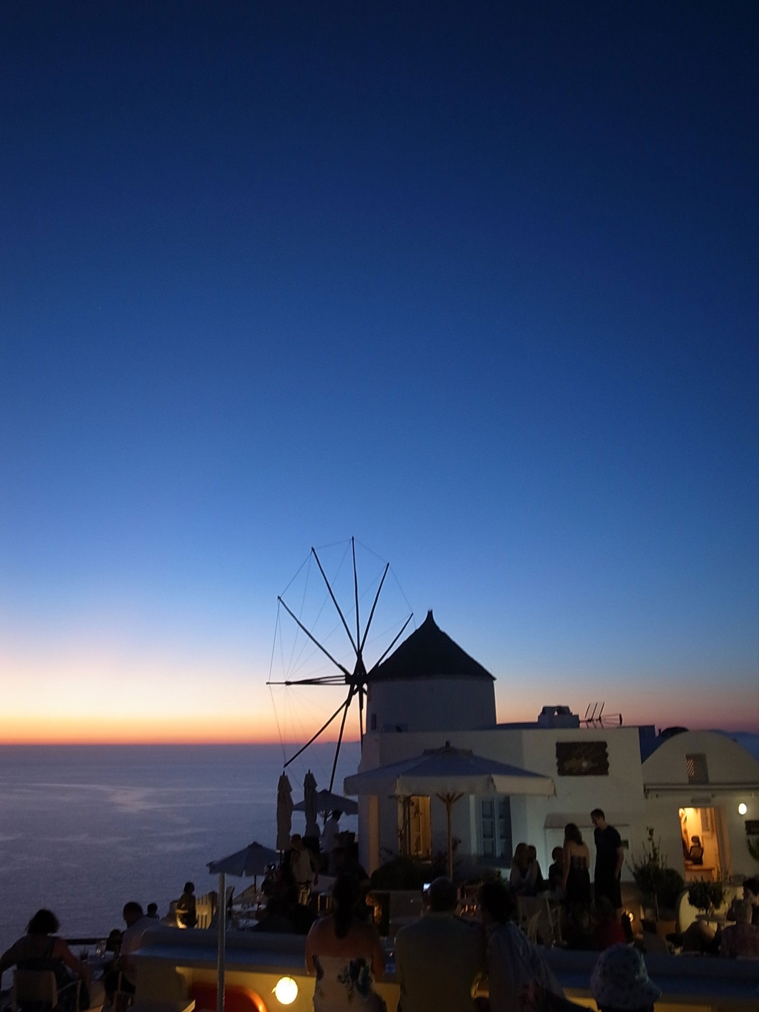 Photo by Captain-LeChene with the username @Captain-LeChene,  February 26, 2016 at 12:08 AM and the text says 'breathtakingdestinations:

Santorini - Greece (by Maggie Meng)'