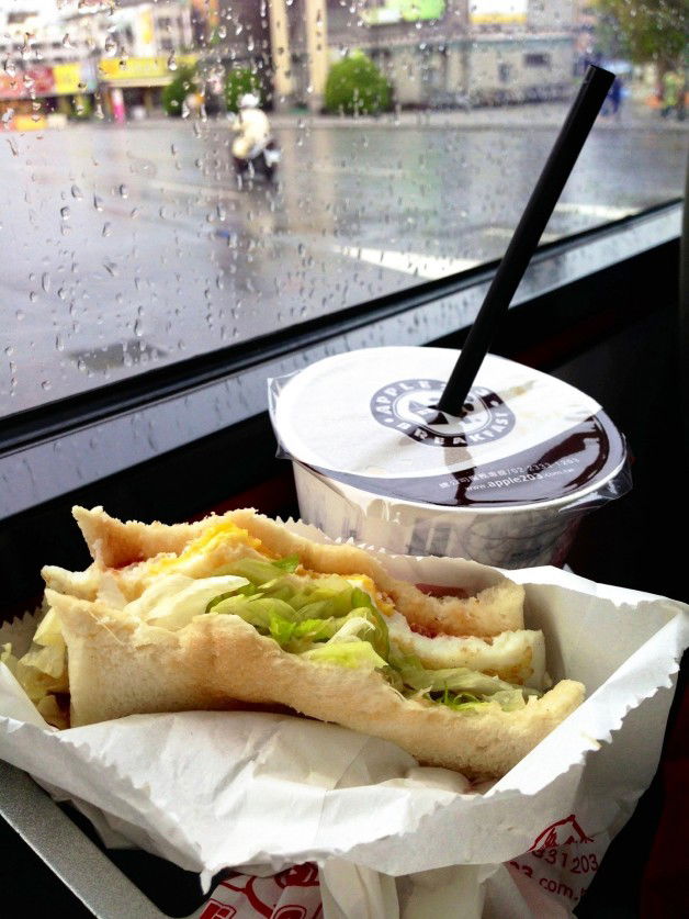 Photo by gshadow with the username @gshadow,  January 31, 2013 at 8:28 AM and the text says 'superhomme:

veggie-egg toast! enjoying it while on our way to taroko national park!'