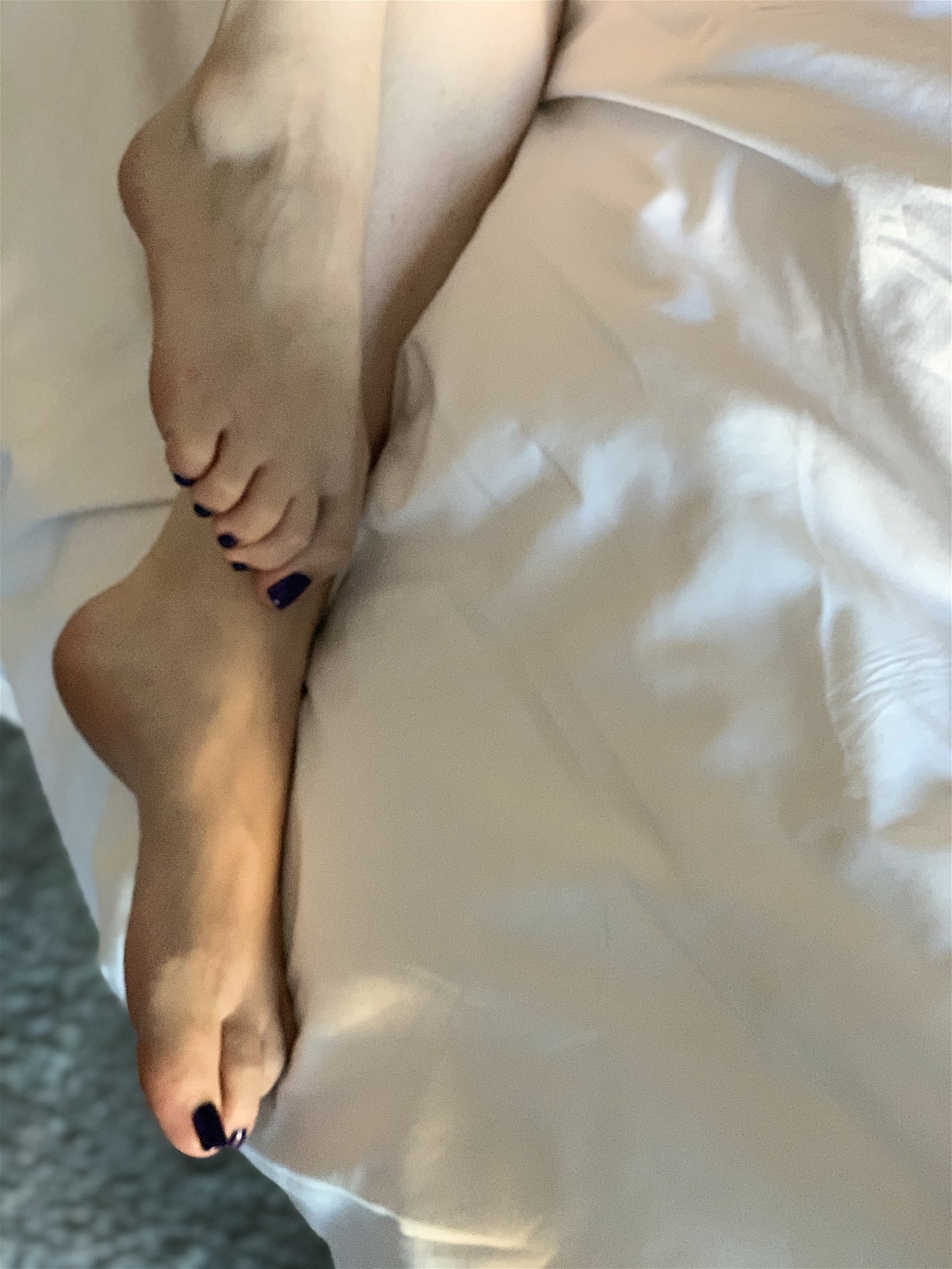 Watch the Photo by jeffbo57 with the username @jeffbo57, posted on December 11, 2019. The post is about the topic High Heel love. and the text says 'barefoot'