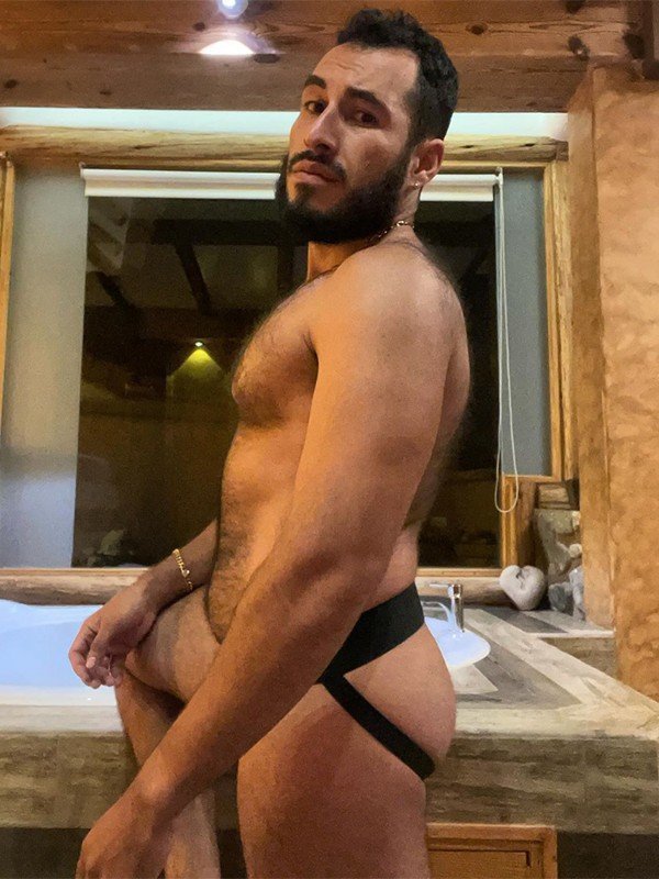 Photo by Costello68 with the username @Costello68, who is a verified user,  July 10, 2024 at 11:01 AM. The post is about the topic Gay Hairy Men