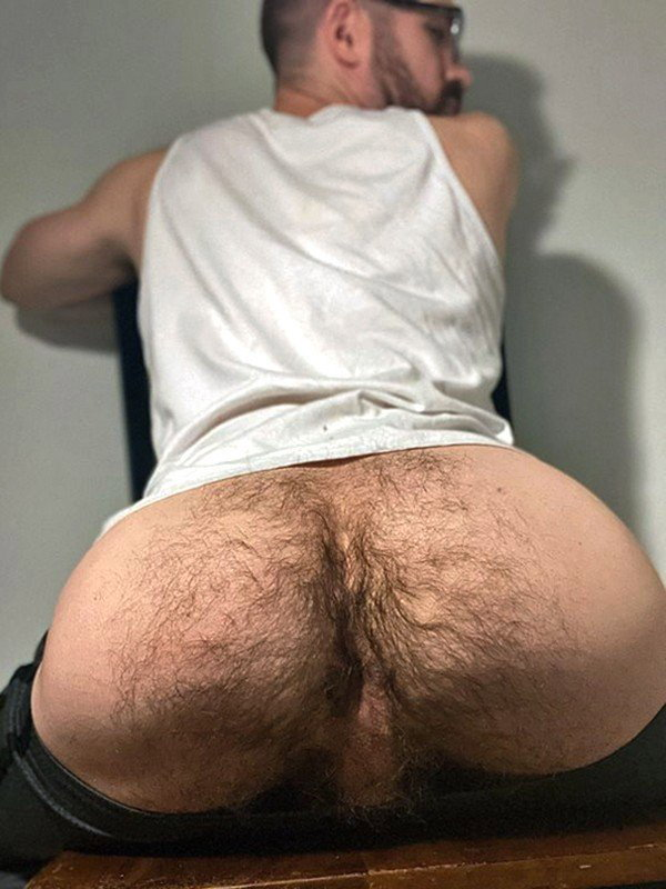 Photo by Costello68 with the username @Costello68, who is a verified user,  June 10, 2024 at 7:00 AM. The post is about the topic Gay hairy asshole