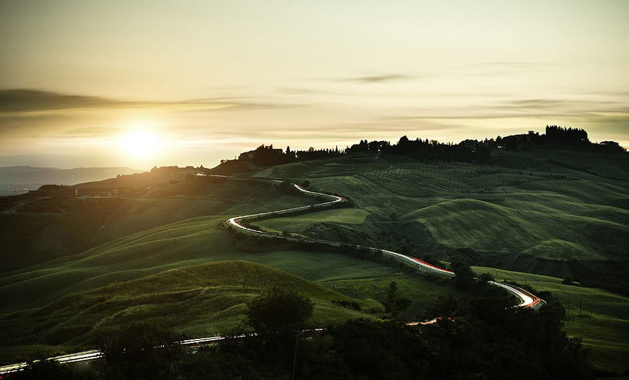 Photo by Sable with the username @SablexXx, who is a verified user,  June 5, 2011 at 1:27 AM and the text says 'Lightstream ~ Tuscany ~ by Jens Fersterra #Landscape  #Sunrise  #Tuscany  #Jens  #Fersterra  #Lightstream'