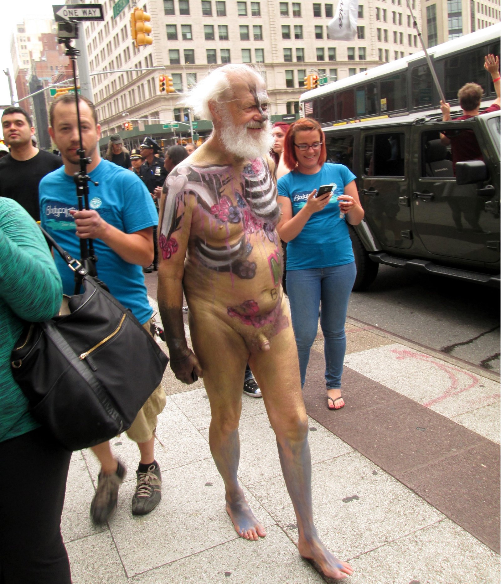 Photo by rt682 with the username @rt682,  September 10, 2020 at 10:06 PM and the text says '#nude #naked #nudity #public #bodypaint #NYC #New York City #CFNM'