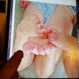 Photo by Love Jackie's Feet with the username @lovejackiesfeet,  November 27, 2023 at 3:00 AM. The post is about the topic Tributing and cumming on babes and the text says 'Feet Deserve Love: My Foot Moisturizer Lotion Provides the Lubrication Her Feet Needs to Give a Footjob'