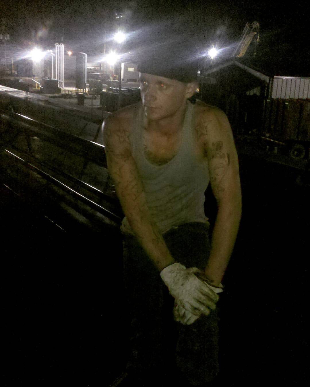 Photo by KingPeanut with the username @KingPeanut,  July 9, 2016 at 3:37 AM and the text says '#throwbackfriday #universityofhardlabor #tubalcainmarineservices #workhardplayhard  (at Tubal Cain Marine Services) #universityofhardlabor  #workhardplayhard  #tubalcainmarineservices  #throwbackfriday'