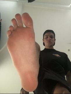 Shared Photo by Markbln09 with the username @Markbln09, who is a verified user,  October 16, 2024 at 8:56 PM. The post is about the topic Gay Feet and arrogant b@ys