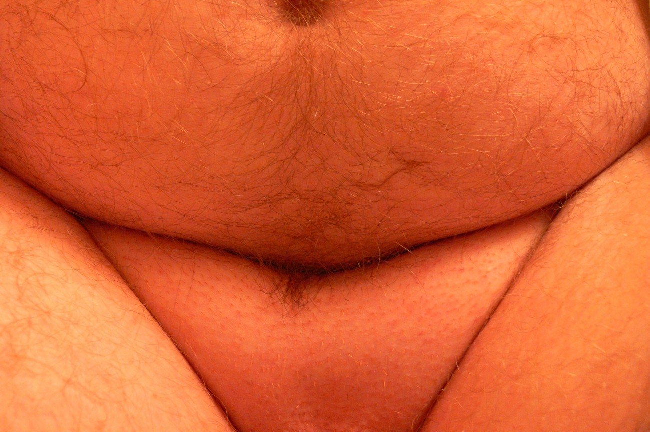 Photo by littlewithlittle with the username @littlewithlittle,  July 28, 2014 at 3:48 PM and the text says 'close up of my big hairy belly and fat pad #hairy  #belly  #big  #belly  #fat  #belly  #fat  #pad  #fatpad  #shaved  #small  #penis  #chub  #bear  #bum  #and  #belly'