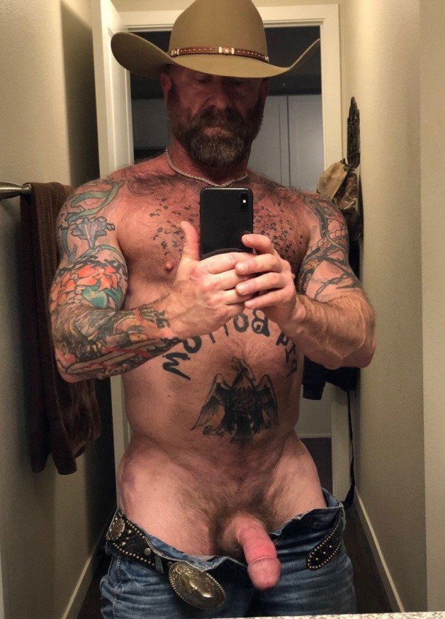 Photo by pigwrangler with the username @pigwrangler,  January 17, 2022 at 11:43 AM. The post is about the topic Gay Cowboys & Farmers