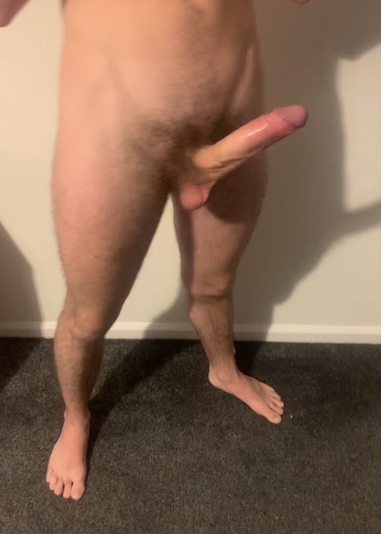 Photo by NoName2019 with the username @NoName2019,  March 29, 2022 at 8:23 AM. The post is about the topic Huge Cocks and the text says 'fuck me please !'