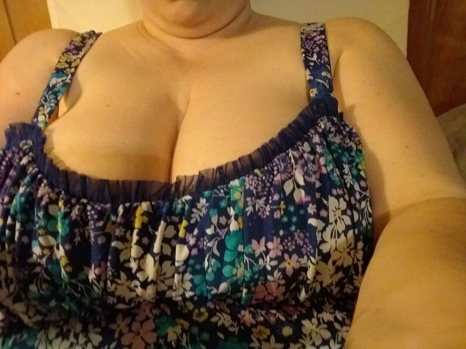 Album by Touche0677 with the username @Touche0677,  April 8, 2019 at 5:12 PM. The post is about the topic BBW Dangerous Curves & Big Cocks and the text says 'Thinking about my goddess'