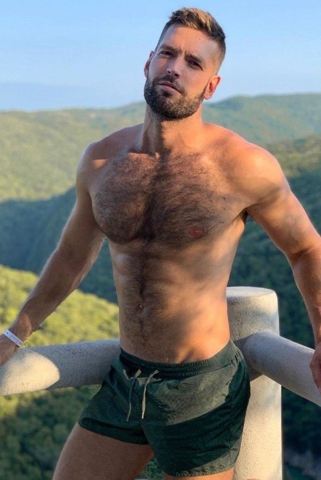 Photo by WileECoyote with the username @WileECoyote,  November 2, 2019 at 6:56 AM. The post is about the topic Gay Hairy Men