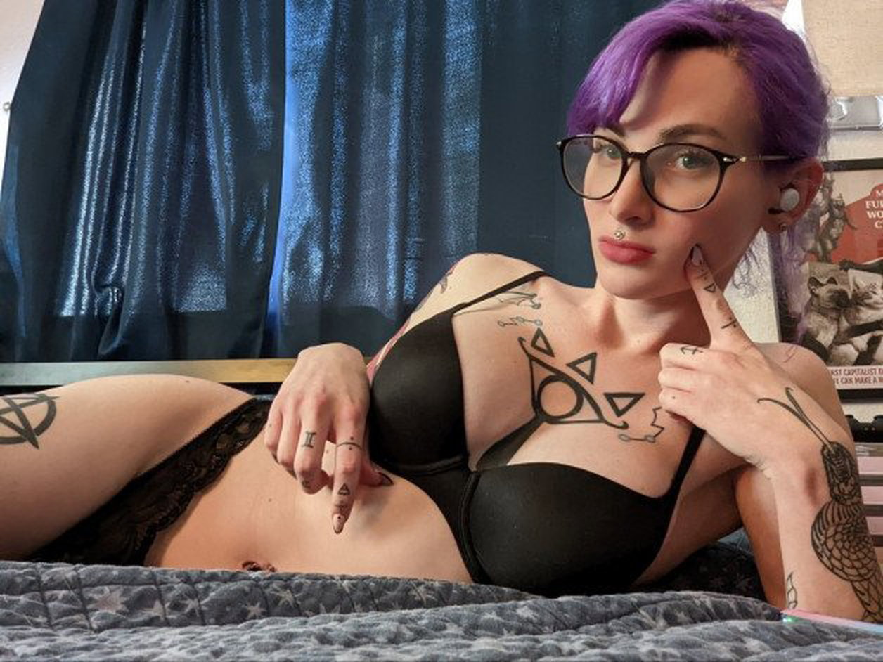 Photo by Ruinedcarpet with the username @Ruinedcarpet,  July 31, 2022 at 10:33 AM. The post is about the topic Alt Girls; Tattoo, Piercing & Co and the text says 'TW: @ slutpilled

#Slutpilled #Cute #Alternative #Hot #PurpleHair #Tattoo #Ink #Babe #Piercing #Underwear #Laying #InBed #Beauty #Glasses #Cutie #GfMaterial #AltGirl #Hottie #PurpleHaired #Tattooed #Inked #Pierced #BlackUnderwear #Gorgeous #Cuteness..'
