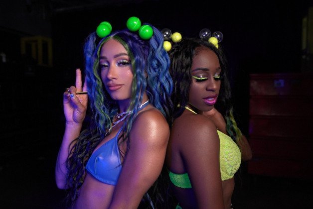 Photo by Ruinedcarpet with the username @Ruinedcarpet,  July 26, 2022 at 9:54 AM. The post is about the topic Women of wrestling and the text says 'Sasha Banks & Naomi.

#SashaBanks #Naomi #MercedesVarnado #Hot #Cute #ProWrestlers #BlackGirls #BlueHair #DarkHair #Ebony #Beauties #Hotties #Makeup #Eyeliner #Cuties #GfMaterial #BlackWomen #Brunette #BlueHaired #DarkHaired #Gorgeous #Possing..'