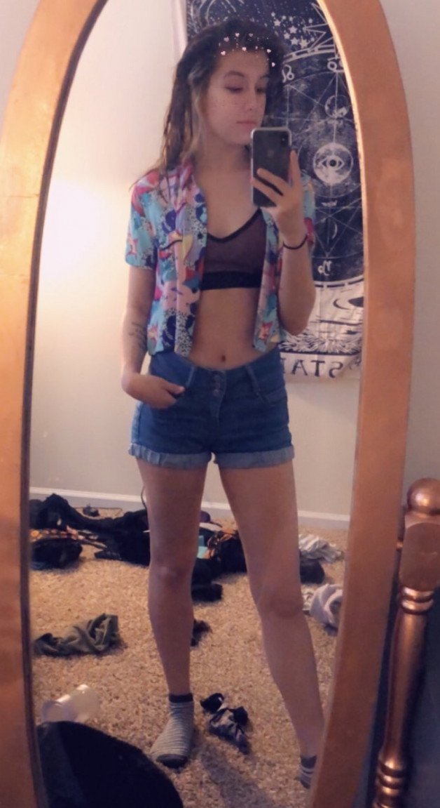 Photo by Ruinedcarpet with the username @Ruinedcarpet,  September 30, 2022 at 9:50 AM. The post is about the topic RC's Mirror Selfies and the text says 'Hawlee Cromwell.

#HawleeCromwell #Cute #Young #ProWrestler #Babe #Indie #Shorts #Jeans #Beauty #MirrorSelfie #Soft #Cutie #IndieGirl #Bedroom #Selfie #Pretty #Gorgeous #Cuteness #WomensWrestling #ProWrestling #Homemade'