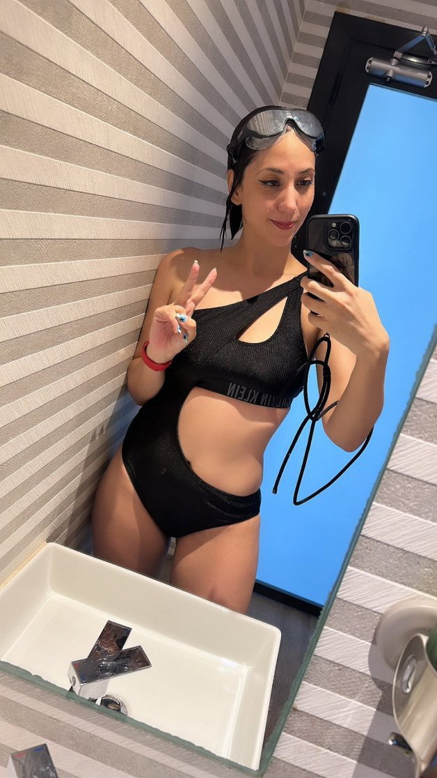 Photo by Ruinedcarpet with the username @Ruinedcarpet,  October 28, 2023 at 11:33 AM. The post is about the topic RC's Mirror Selfies and the text says 'Maya Pixelskaya.

#MayaPixelskaya #Hot #Cutie #MirrorSelfie #Swimwear #Babe #Bath #Hottie #Cute #GfMaterial #Selfie #Swimsuit #Bathroom #Cuteness #Spanish #Actress #SpanishGirl'