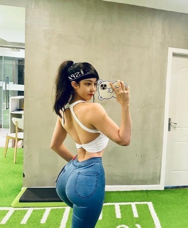 Photo by Ruinedcarpet with the username @Ruinedcarpet,  June 17, 2022 at 3:50 PM. The post is about the topic RC's Mirror Selfies and the text says '#MirrorSelfie #Fit #Cute #DarkHair #Asian #Young #Babe #BigAss #Posser #Jeans #Leggings #Brunette #Ponytail #FitGirl #AsianGirl #Cutie #GfMaterial #Selfie #Paag #Possing #CuloEncimero #Spandex #BubbleButt #Peach #Beauty #Cuteness #Gorgeous #DarkHaired..'