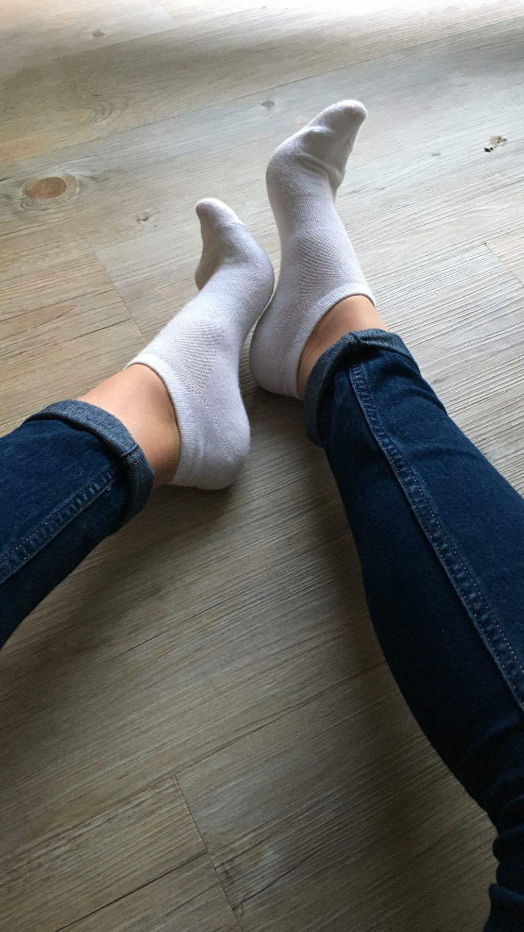 Photo by Pafyo with the username @Pafyo,  May 4, 2020 at 6:02 PM. The post is about the topic #Lovesocks