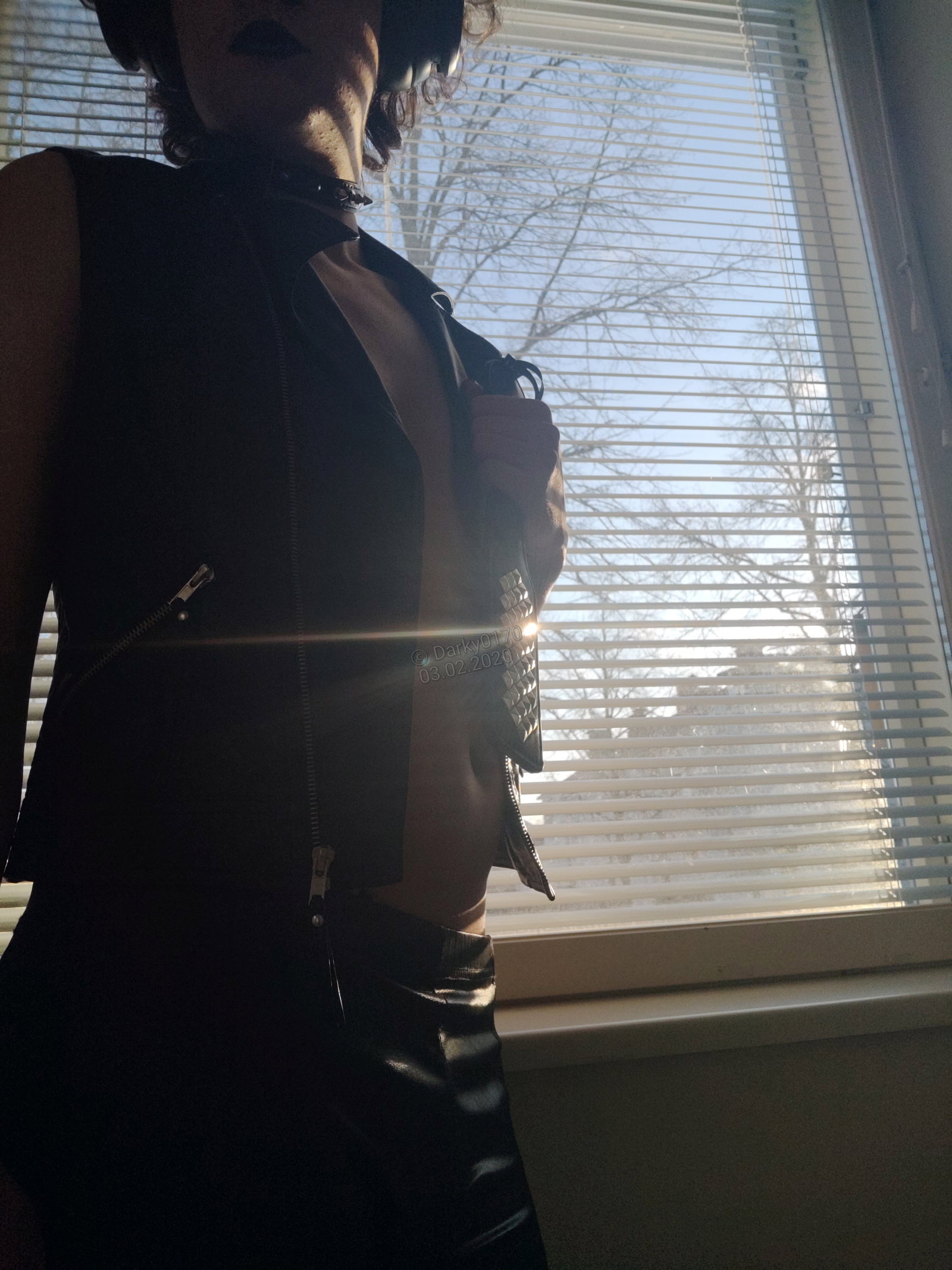 Photo by Darky0170 with the username @Darky0170, who is a verified user,  February 8, 2020 at 8:37 AM. The post is about the topic Amateur selfies and the text says 'just some photos from some sets I've made.

selling full sets, contact me on twitter for info'