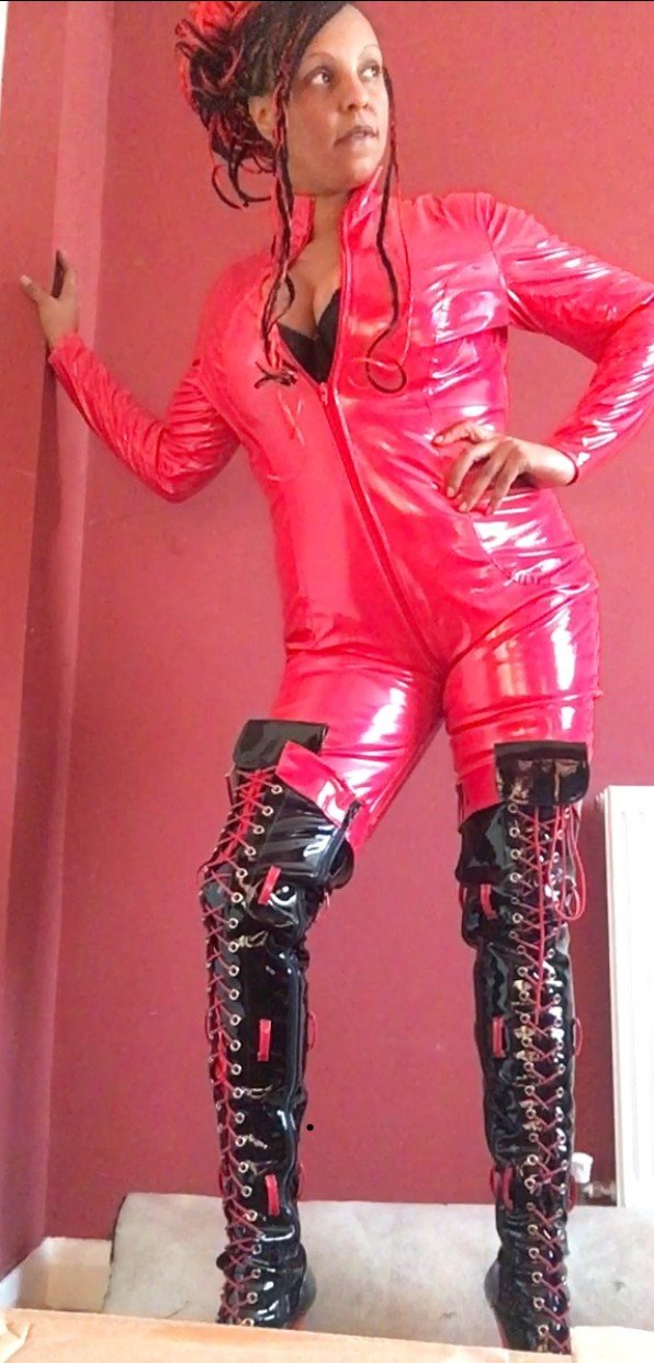 Photo by MistressMD with the username @MistressMD, who is a star user,  November 10, 2020 at 11:04 PM and the text says 'Continuing with my themed weeks over on my paysites... This week its all about my #PVC

Love me in it as much as I love wearing it, then being peeled outta it when all hot 🥵 and steamed up?? 😈👸🏾🔥

Then Tip, like and share me!! 

Oh & happy..'