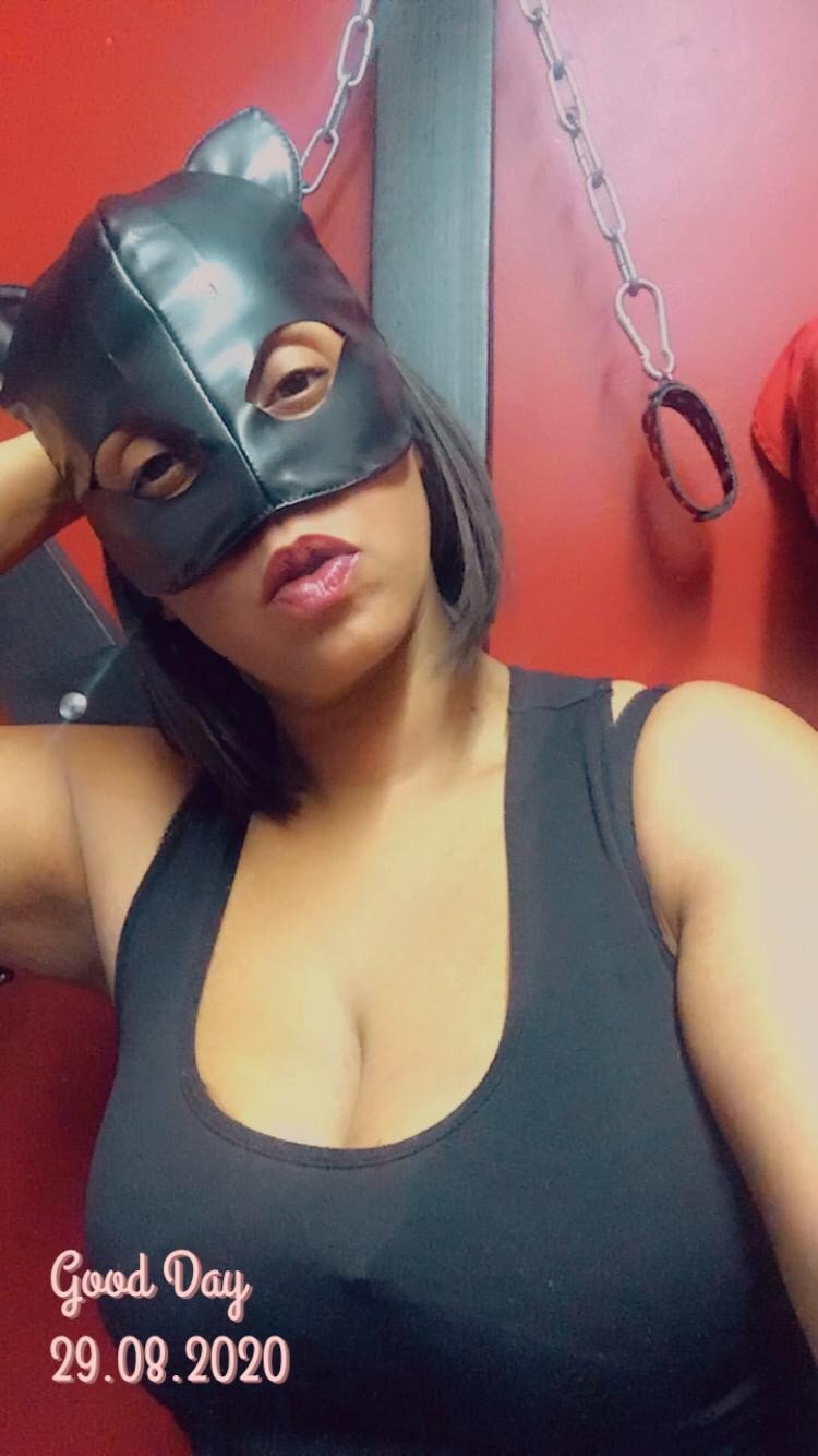 Photo by MistressMD with the username @MistressMD, who is a star user,  August 30, 2020 at 8:19 PM and the text says 'Loving my new mask 😍

Like, share & tip if you’ve got a thing for #leather #boots or #boobs 😉👸🏾🤑💦💦'
