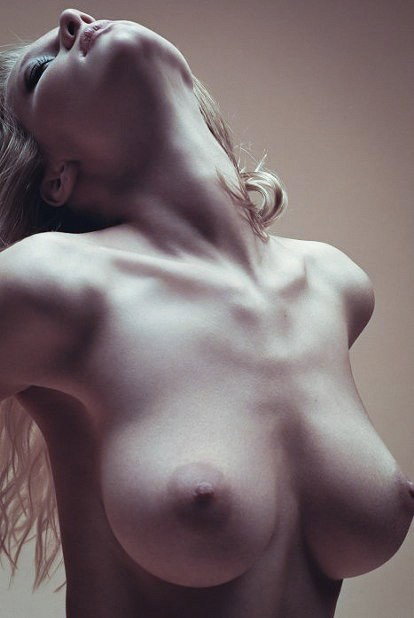 Photo by chorchoj with the username @chorchoj,  September 9, 2019 at 11:30 AM. The post is about the topic Nipples and Breasts…I love all of this!