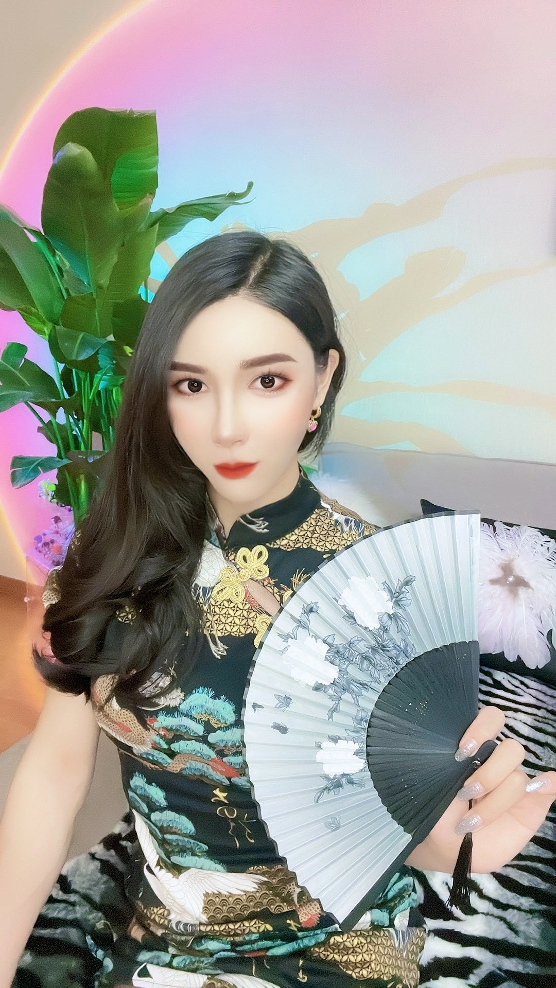 Photo by romaintranquille with the username @romaintranquille,  April 25, 2022 at 5:18 AM. The post is about the topic Chinese crossdressers and the text says 'She's TSgonjingxuan on Twitter #ChineseTS #AsianTS #Ladyboy'